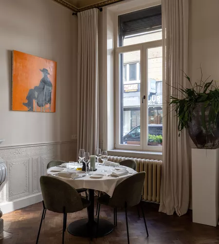 overzicht van restaurant met textiel van Altex